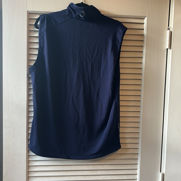 Men’s size medium zero restriction quarter zip golf vest - Picture 4 of 4